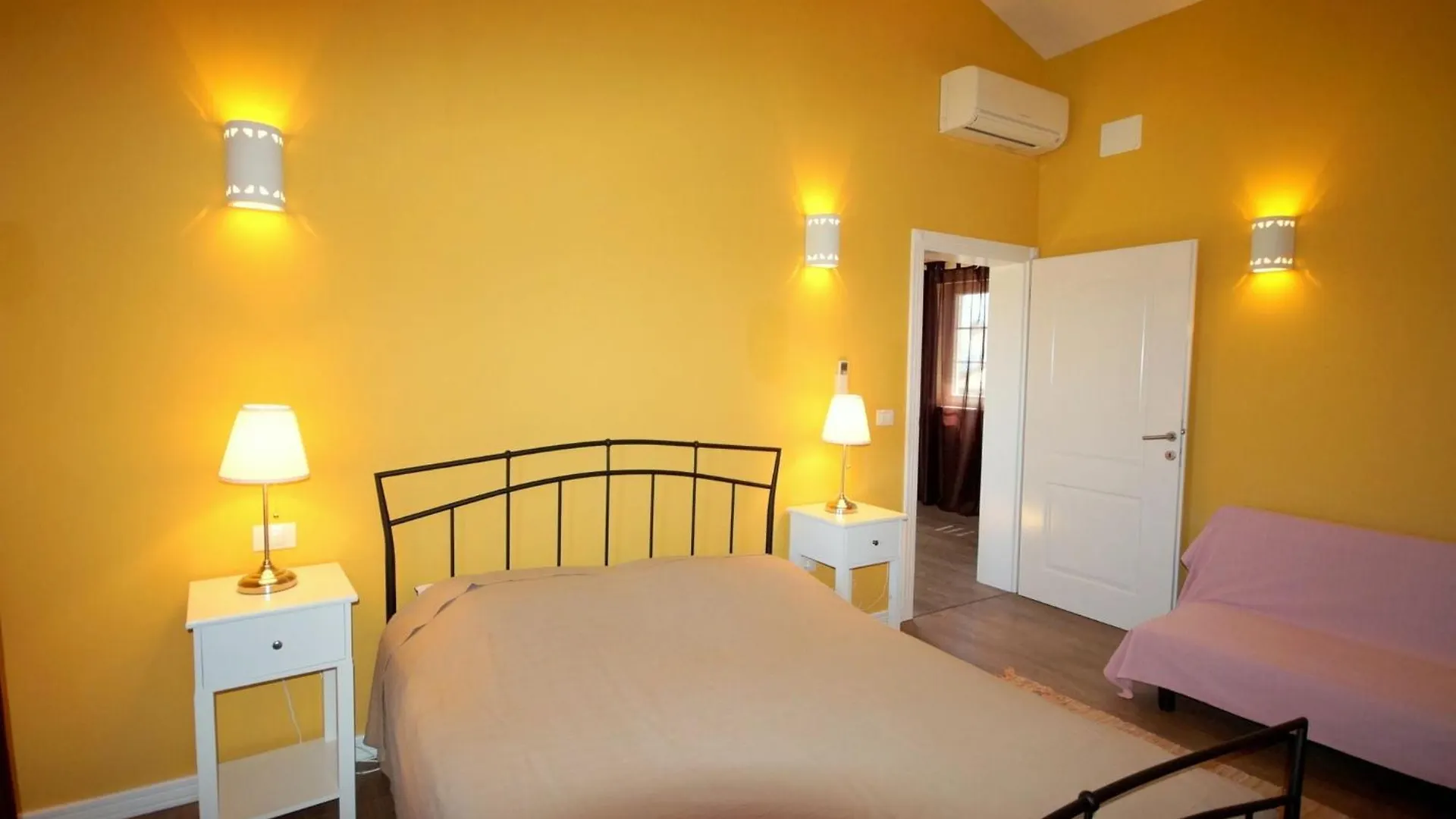 Lovely Villa With Pool, Wellness And Fenced Garden Rakalj 0*,  Croatia